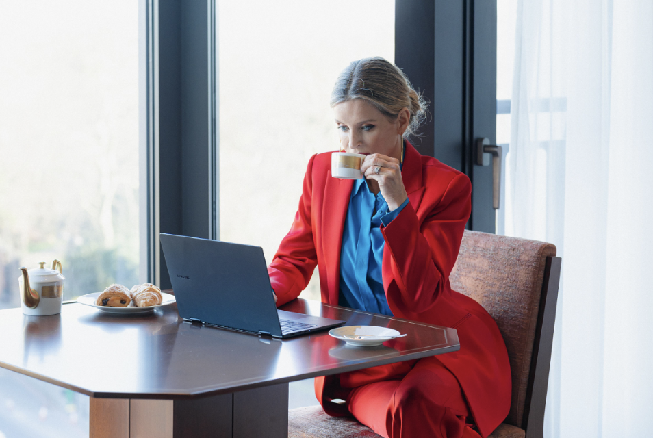 The power of style and presence: The new commercial language of luxury